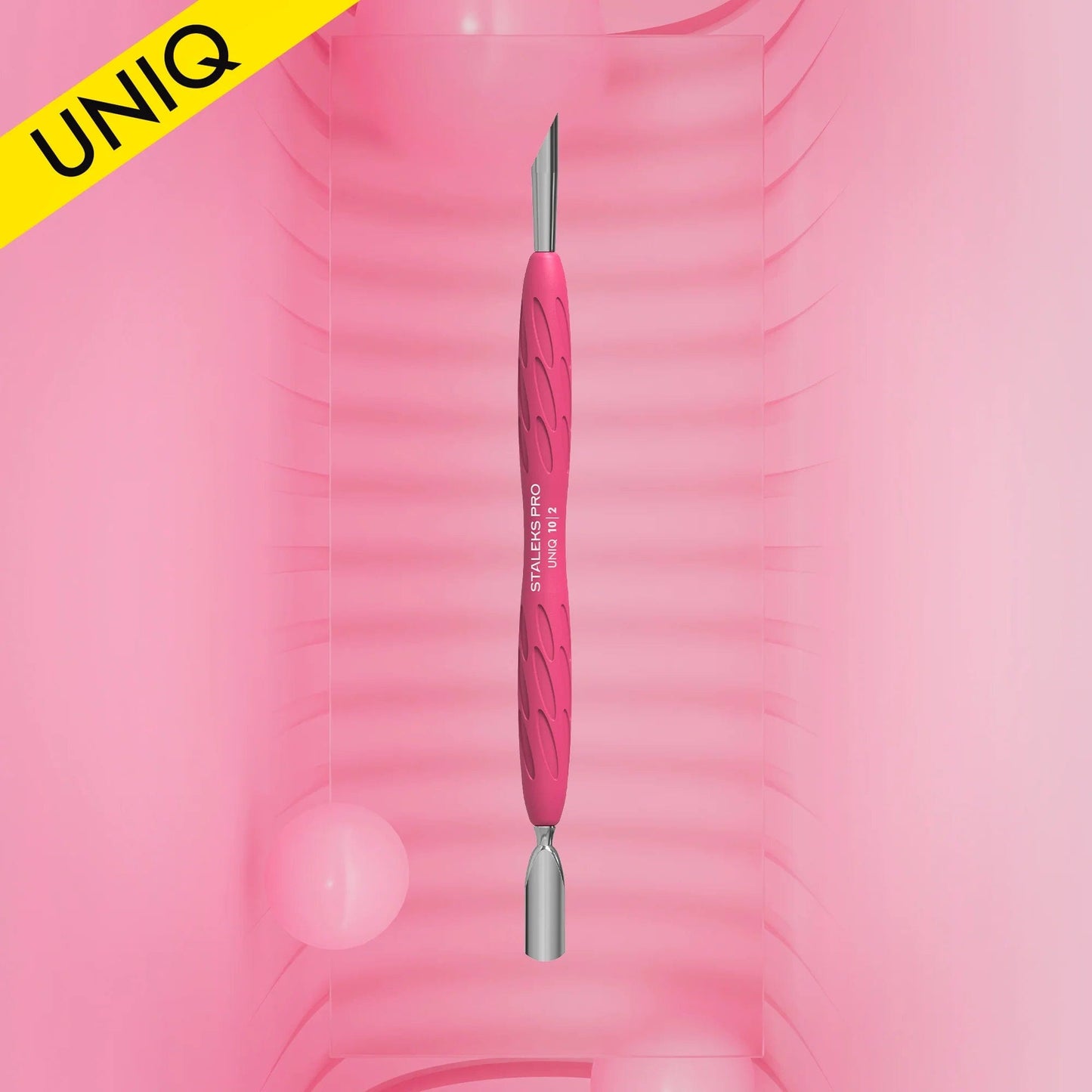 EMPUJADOR PARA MANICURA CON MANGO DE SILICONA "GUMMY" UNIQ 10 TYPE 2