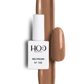 Esmalte semipermanente Nº 108 Canela con muestra del color en uña