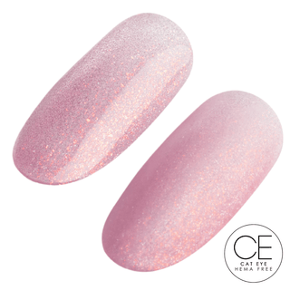Esmalte semipermanente ojo de gato Nº 361 Enchanted Rose con muestra del color en uña