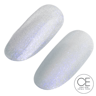 Esmalte semipermanente ojo de gato Nº 363 Glass Slipper con muestra del color en uña