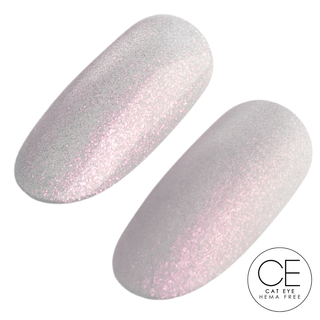 Esmalte semipermanente ojo de gato Nº 359 Mirror Mirror con muestra del color en uña