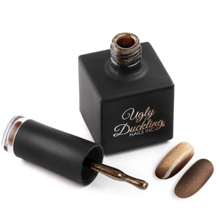 Esmalte semipermanente ojo de gato Nº 352 Smoke con muestra del color en uña