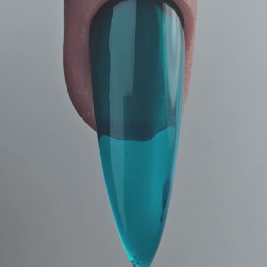 Esmalte semipermanente N21 Aqua efecto gelatina (translúcido)