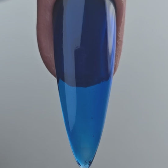 Esmalte semipermanente N209 Azul efecto gelatina (translúcido)